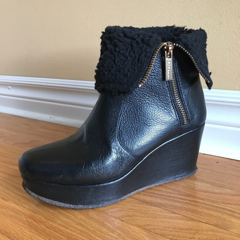 Flatform Booties- Genuine leather! EUC 3/$19
